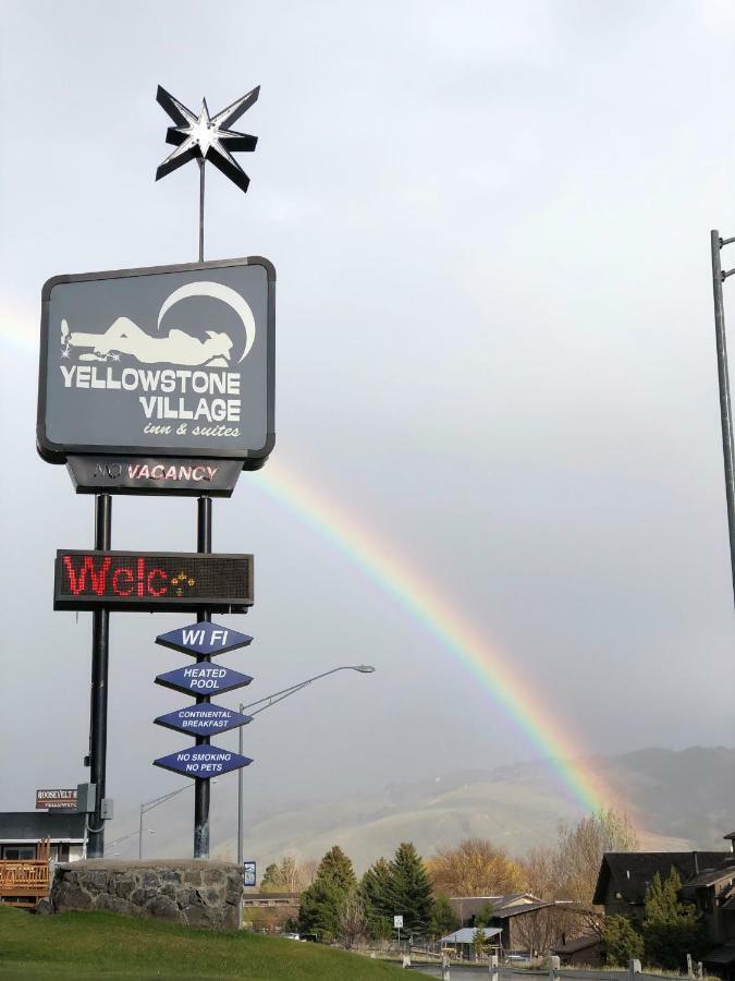 Yellowstone Village Inn And Suites Gardiner Exteriör bild